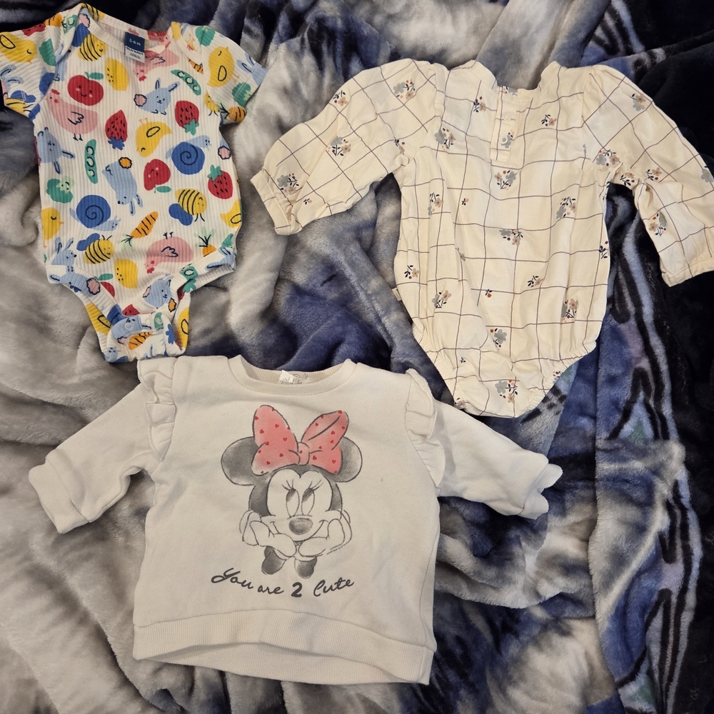 Disney Minnie Mouse Baby Bodysuit - White